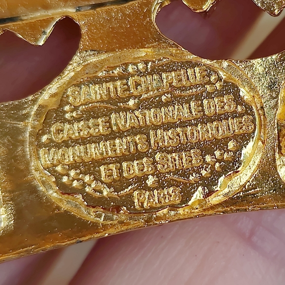 👑 Vintage DMKC Sainte Chappelle Paris Monument Crown Brooch - Picture 6 of 8